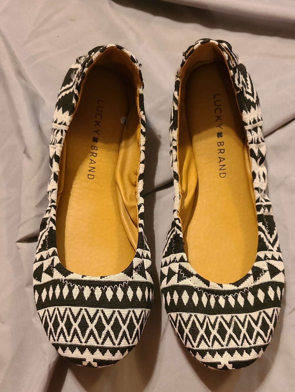 Lucky Brand Black & White Aztec-Pattern Ballet Flats